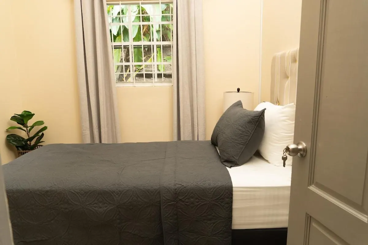 Almond Tree Villa Beach Hideaway With Jacuzzi Gros Islet