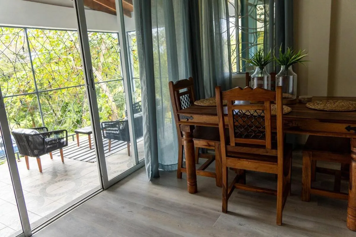 Almond Tree Villa Beach Hideaway With Jacuzzi Gros Islet 0*,