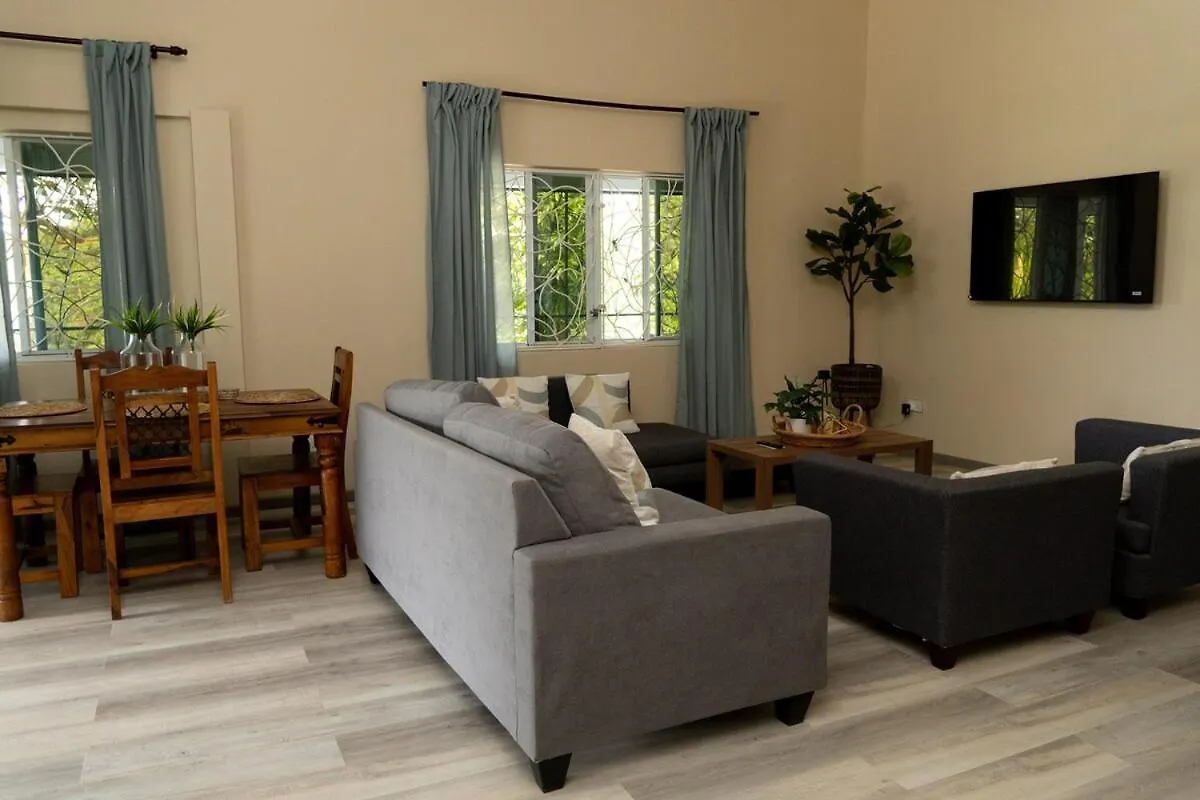 Almond Tree Villa Beach Hideaway With Jacuzzi Gros Islet