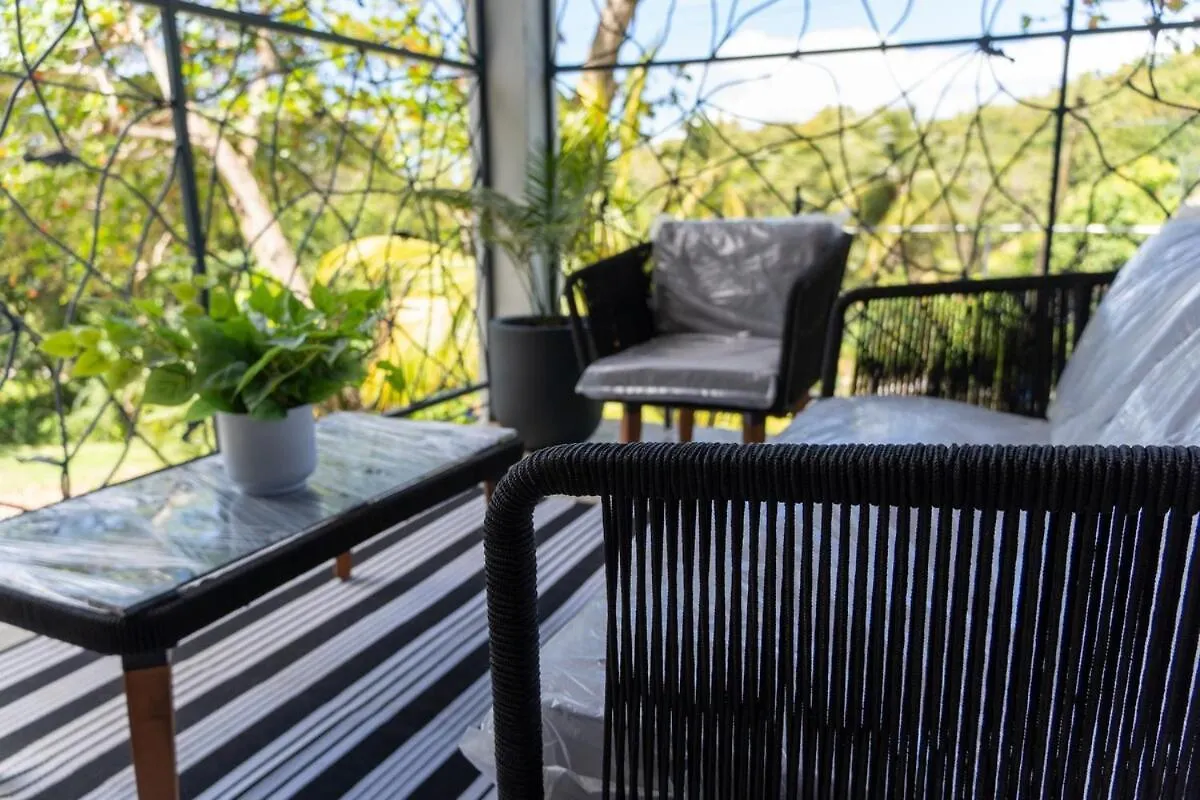 Almond Tree Villa Beach Hideaway With Jacuzzi Gros Islet
